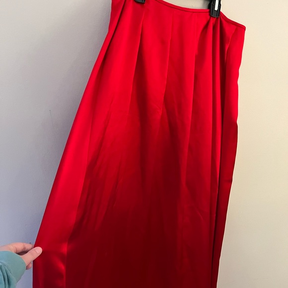 GORG RED Carmen Marc Valvo full length formal BALL SKIRT size 14 holiday perfect - Picture 1 of 3